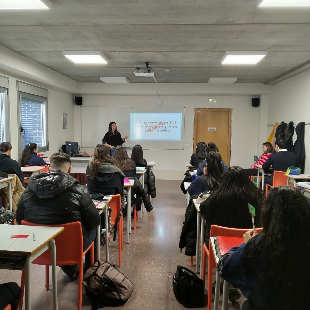 charla mitos autismo Alcazaren