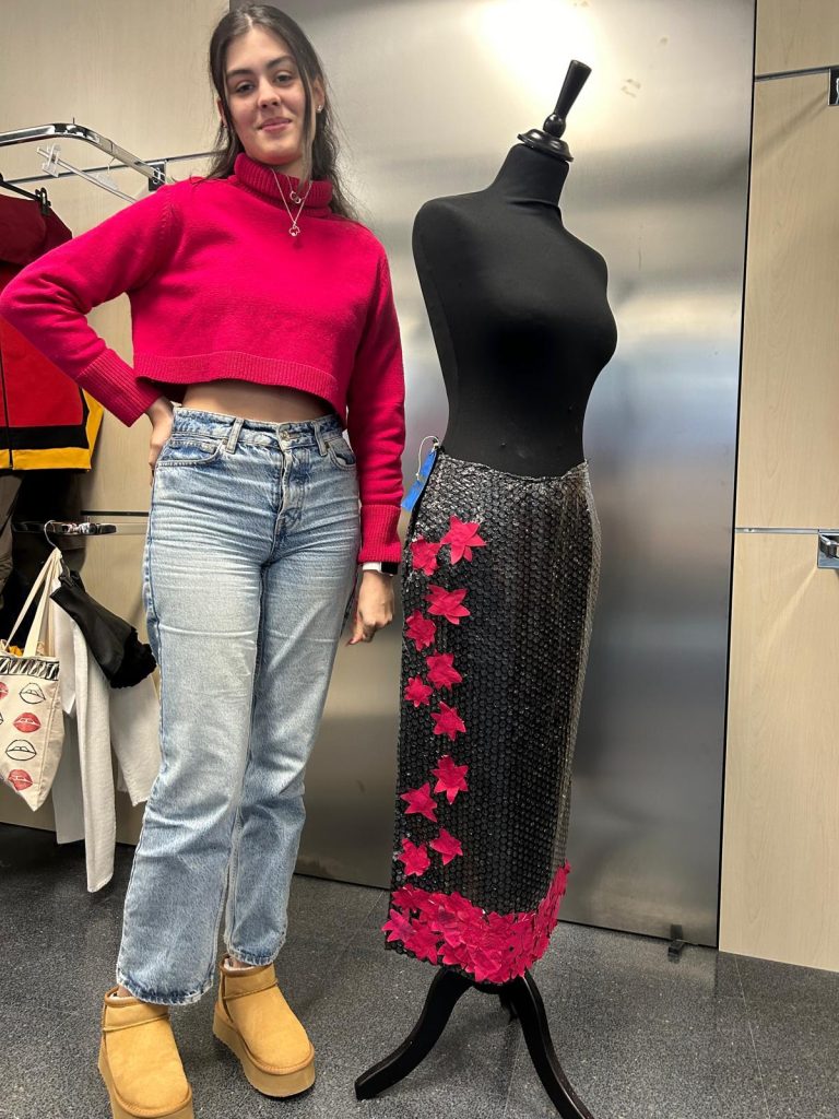 faldas-materiales-inusuales (8)